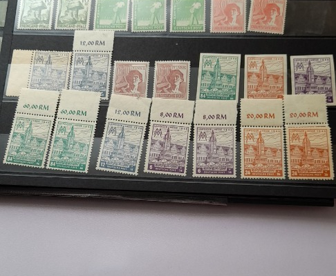 Postage stamps - Photo 1